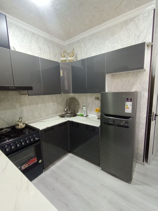 Qizaga kvartira sheriklikka bezmakler