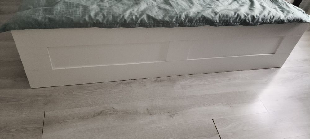 Vând cadru de pat Ikea