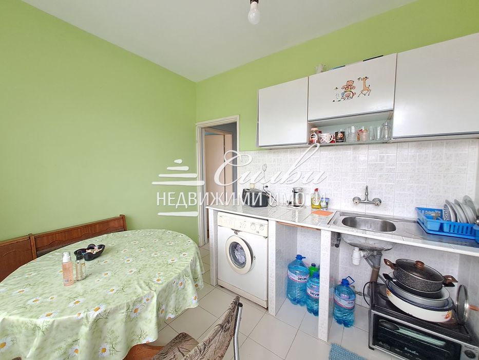 Продава се Тристаен апартамент в Шумен, Добруджански - 78 кв.м за 1210 €/кв.м - Снимка #3