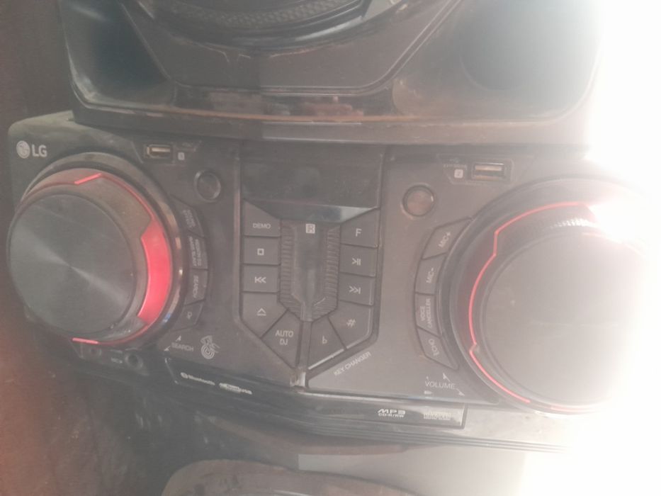 Музыкальный центр