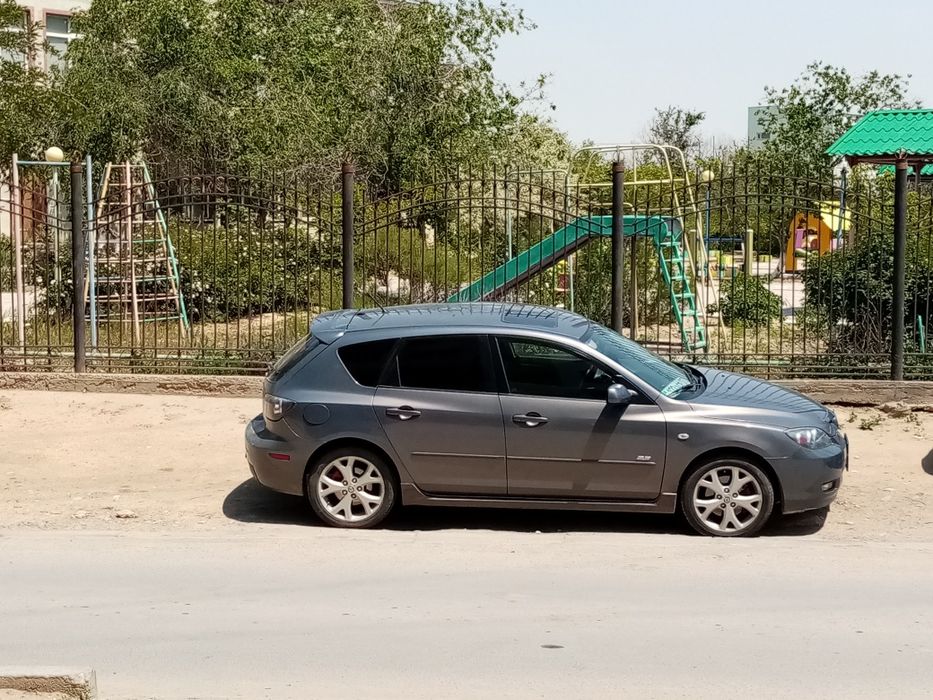 Продам авто мазда 3