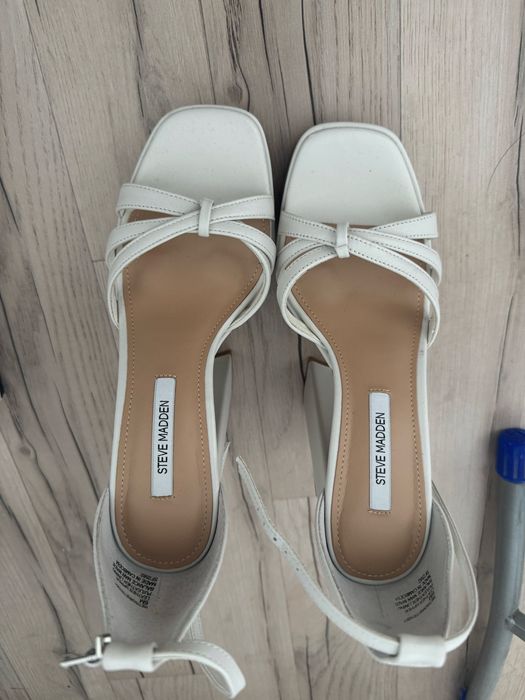 босоножки Steve Madden