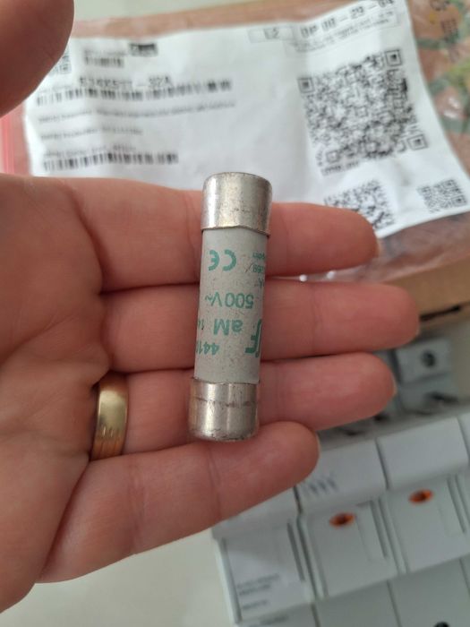 Separator cu fuzibile Schneider 3P+N A9GSB750+ 4 sigurante fuzibile