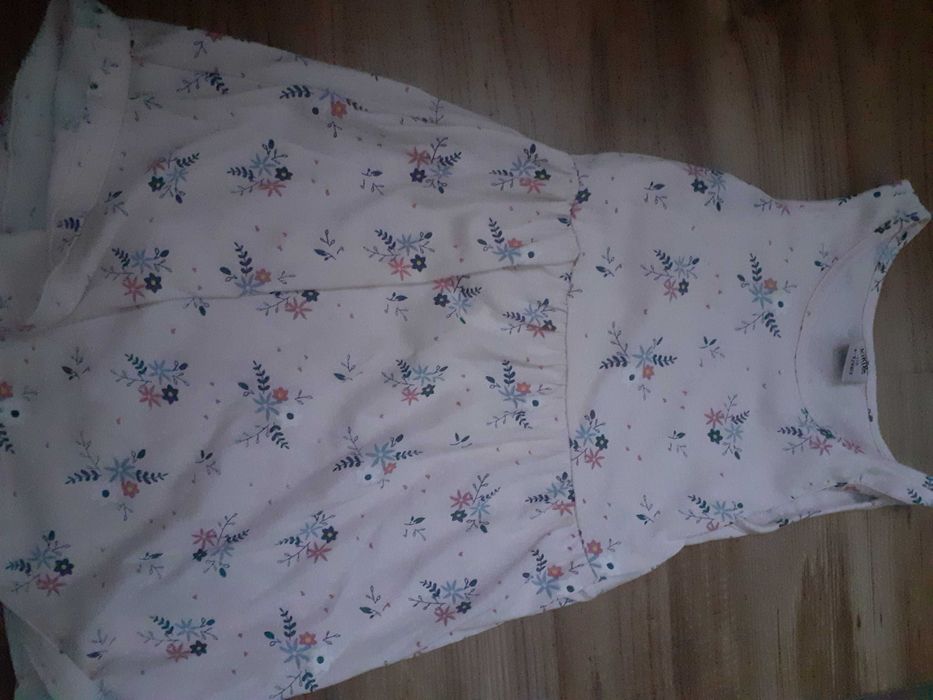 Нови рокли за момиче