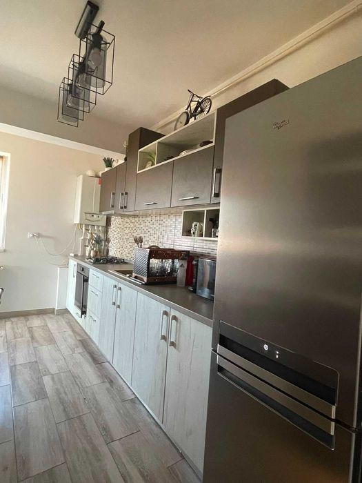 Apartament 2 camere complet utilat si mobilat (loc de parcare inclus)