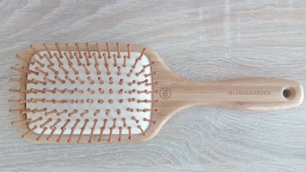 Оригинална бамбукова четка Olivia Garden