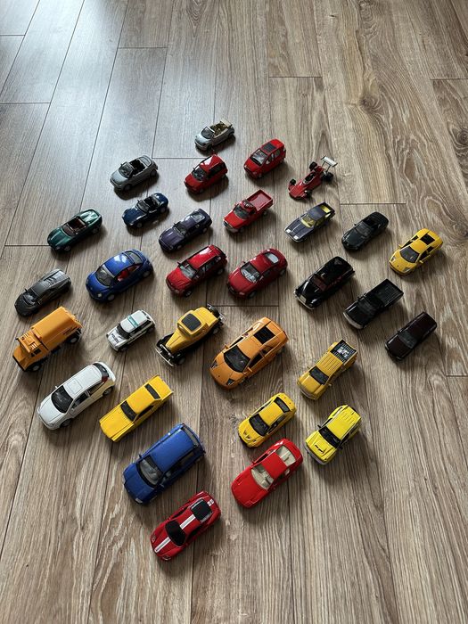 Метални колички различни марки и модели