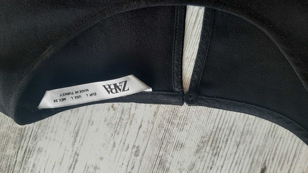 Дамска блуза ZARA L, Черна с пискюл L, ,Зелена Зара S и блуза Мохито М