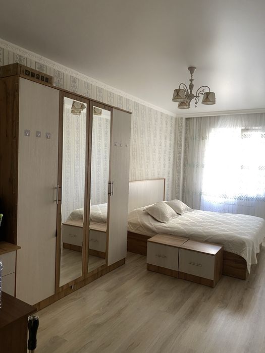 Продаеться мебель для спальни