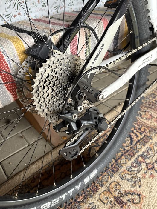 Bicicleta electric full suspension