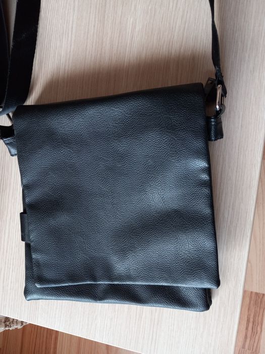 Мъжка /детска/ чантичка