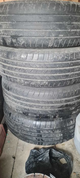 Set 4 Anvelope Vara Bridgestone 225/65/R17 102H