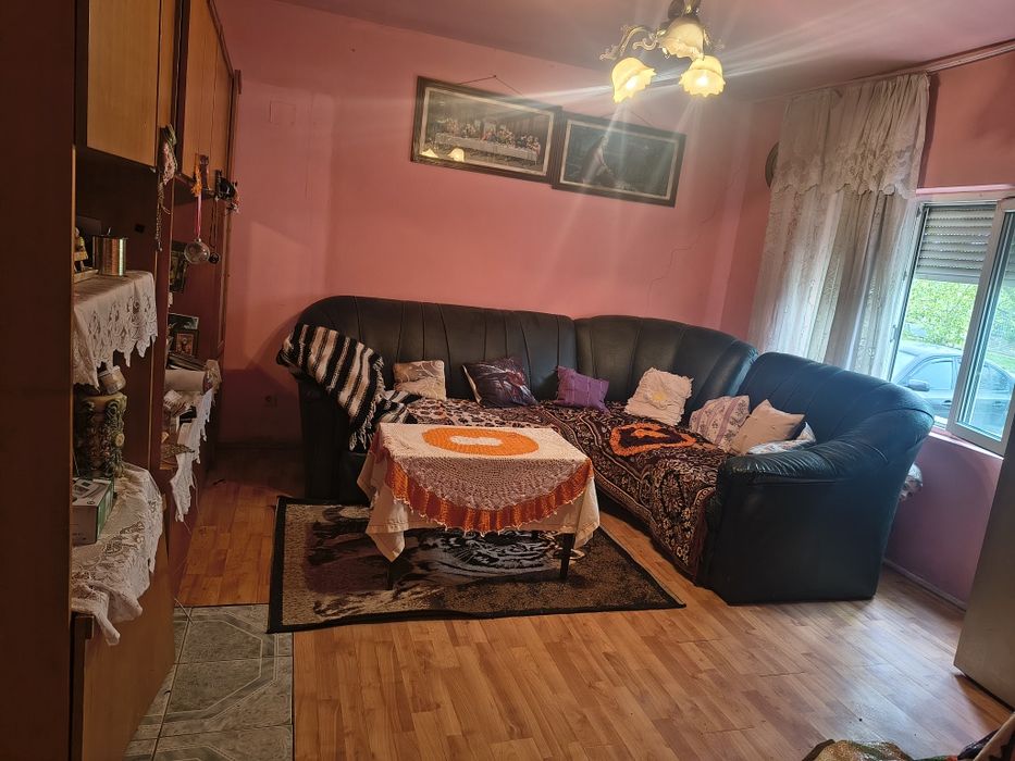 Casa de vânzare în Com Sânpetru Mare