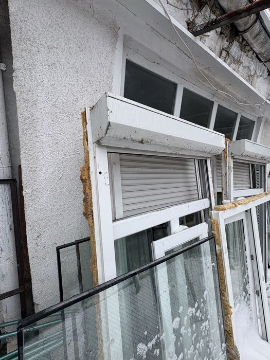 Продавам дограма