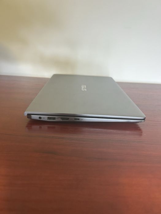 Лаптоп Asus ZenBook 14