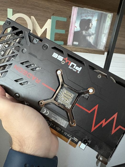 Placa video AMD RX 6650 XT 8 GB