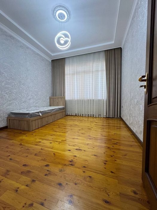 Участка 8 сотих. Ор-р  Ибн-Сино строй маркет рўпарасида.