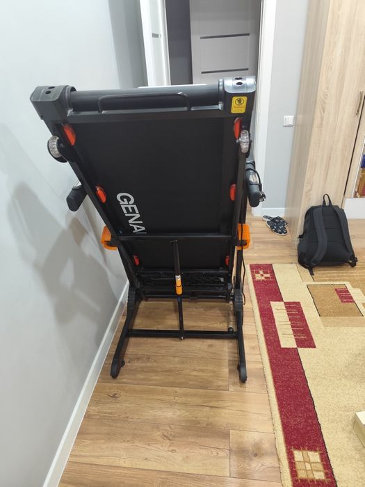 беговая дорожка Genau evolution m800