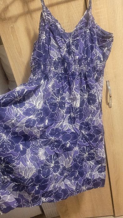 Rochii de vară, diverse modele 44/46