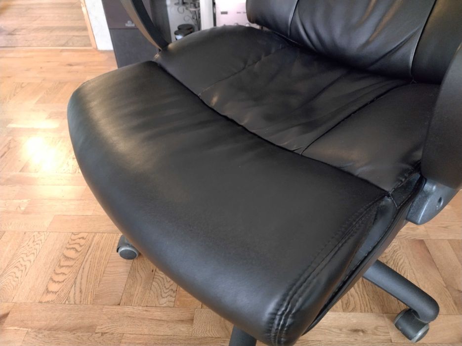 Директорски офис стол, като нов