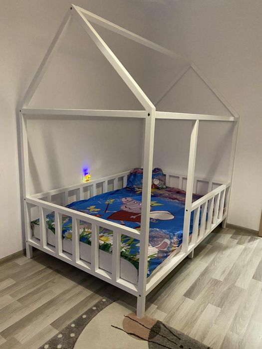 Детско легло тип ,,Къщичка,,