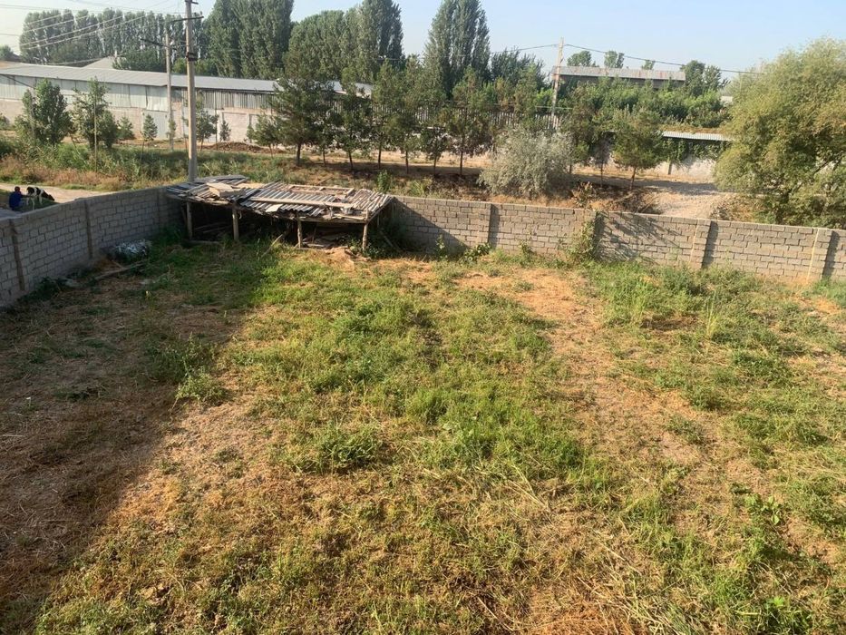 Nazarbek tekstil dacha tomonda yer sotiladi