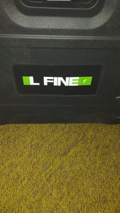 Продам перфоратор новый аккумуляторный