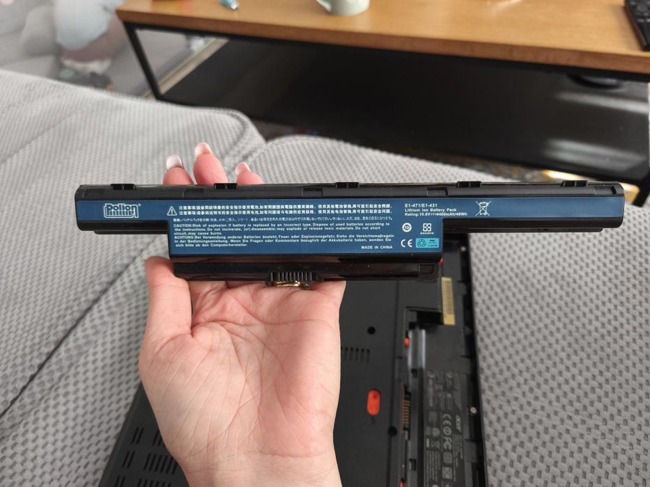 Baterie + încărcător Acer Aspire E1-571G