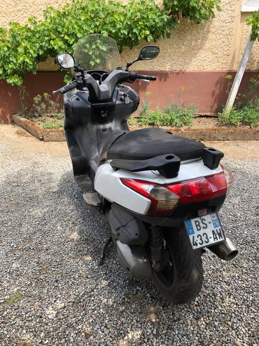 Scuter Kymco 300