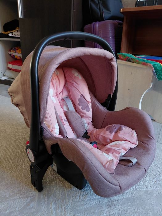 Автокресло от компании Babyfond