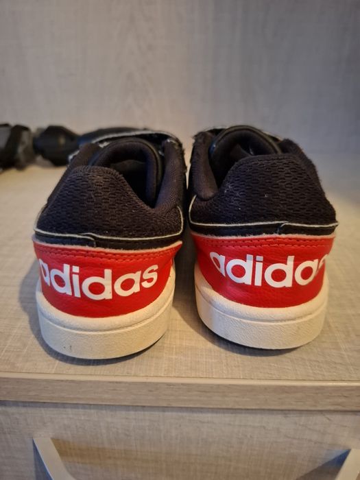 Маратонки адидас 29 номер