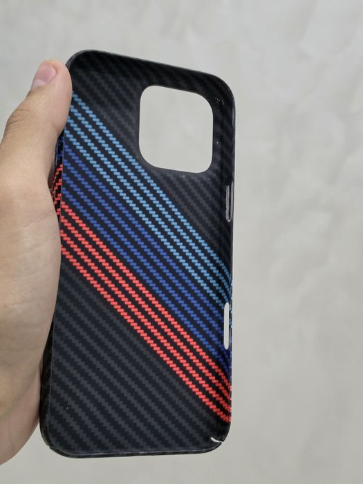 Iphone 16 pro max chexol karbon sotiladi