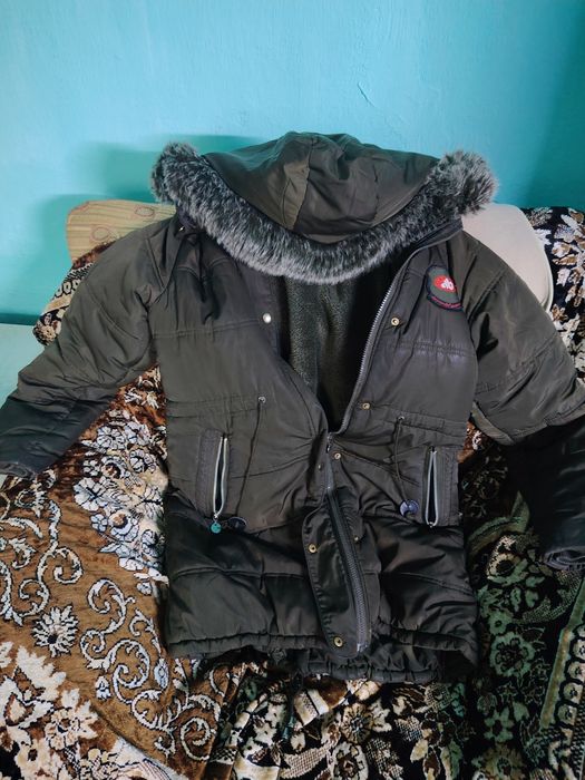 Куртка женская срочно