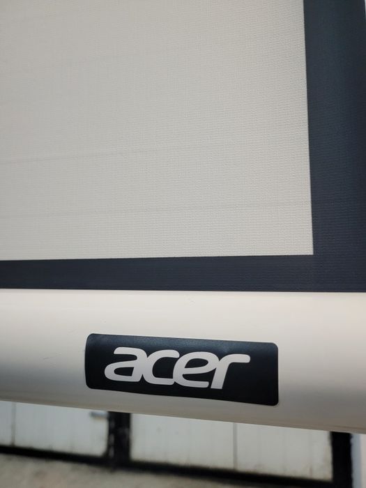 Ecran proiecție Acer 82 inchi( 208 cm)