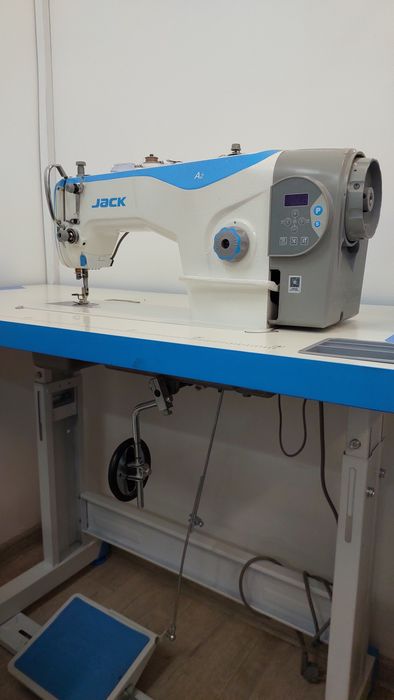 Продается швейная машина JACK