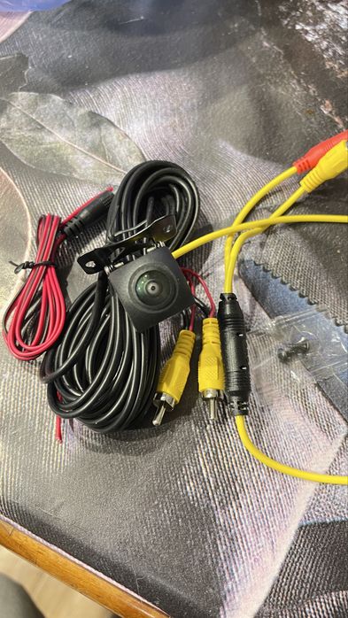 Продам HD камеру заднего вида