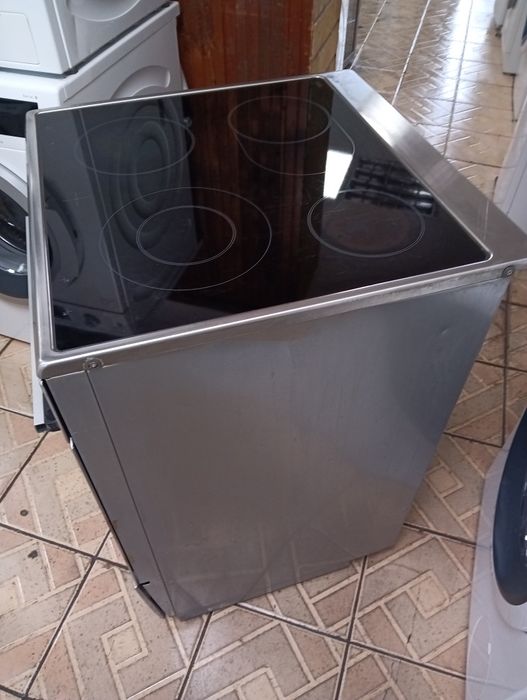 Иноксова  печка с керамичен плот  Сименс Siemens с 2 години  Гаранция!