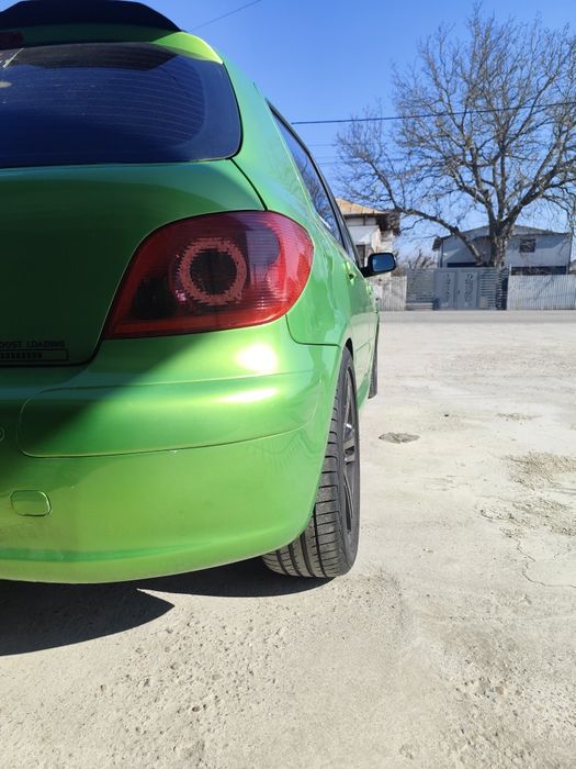 Peugeot 307  ---2.0 hdi-130cp Custom