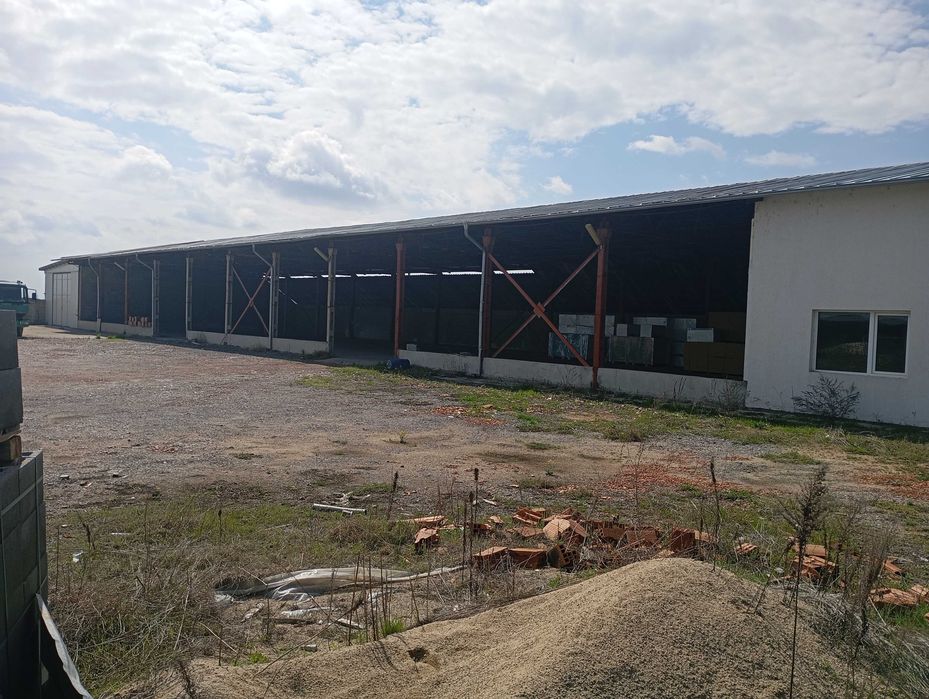 Дава се под наем Склад в с. Дълго поле, Област Пловдив - 4500 кв.м за 510 € - Снимка #1