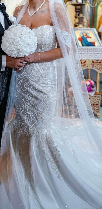Vand rochie de mireasă deosebita