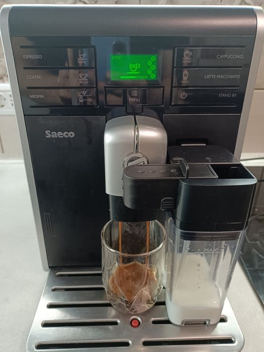 Espressor automat ,aparat de cafea  Saeco Moltio HD8769