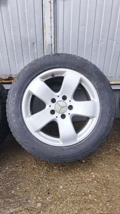 Продава се! Джанти 16 цола с зимни гуми  DEBICA 225/55/16