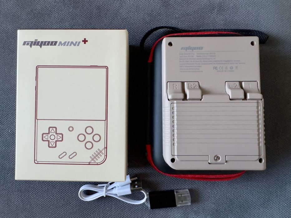 Miyoo Mini Plus консоль