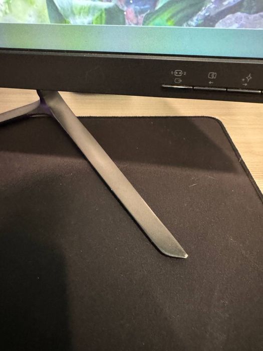 Монитор Lonovo 24