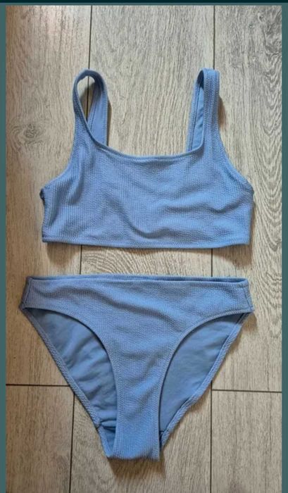 Costume de baie noi, diferite marimi