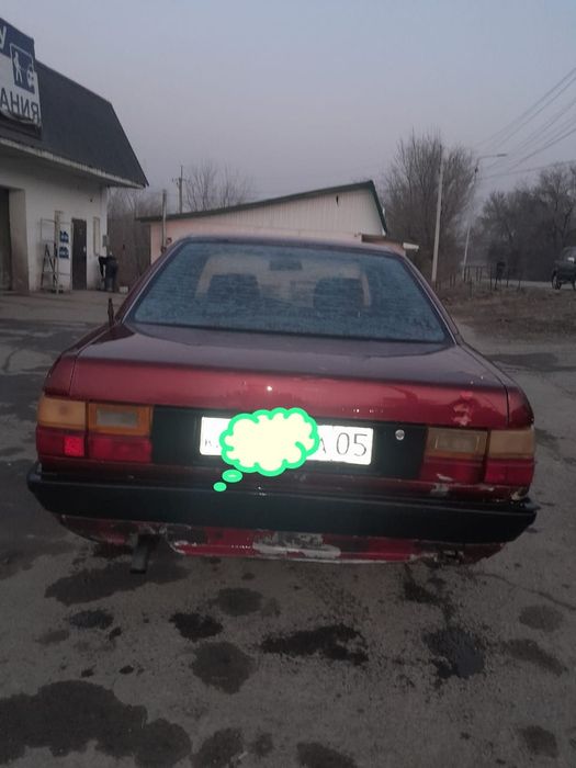 Продам машину ауди 100