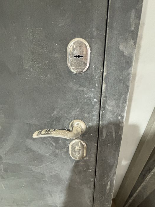 Входная дверь на 2*0,96