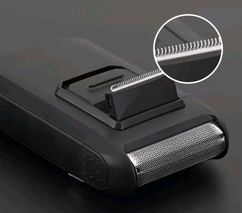 Shaver / Aparat de bărbierit