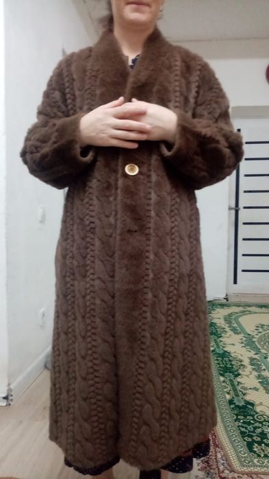 Продам эко шубу за 10000 тг