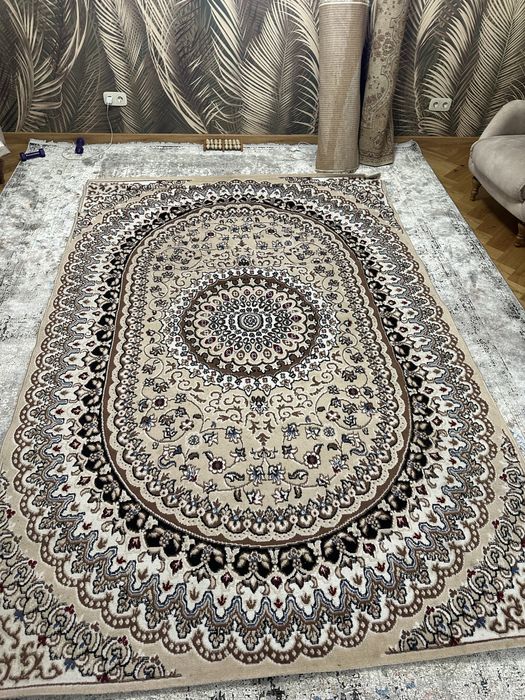 Ковер в хорошем состоянии